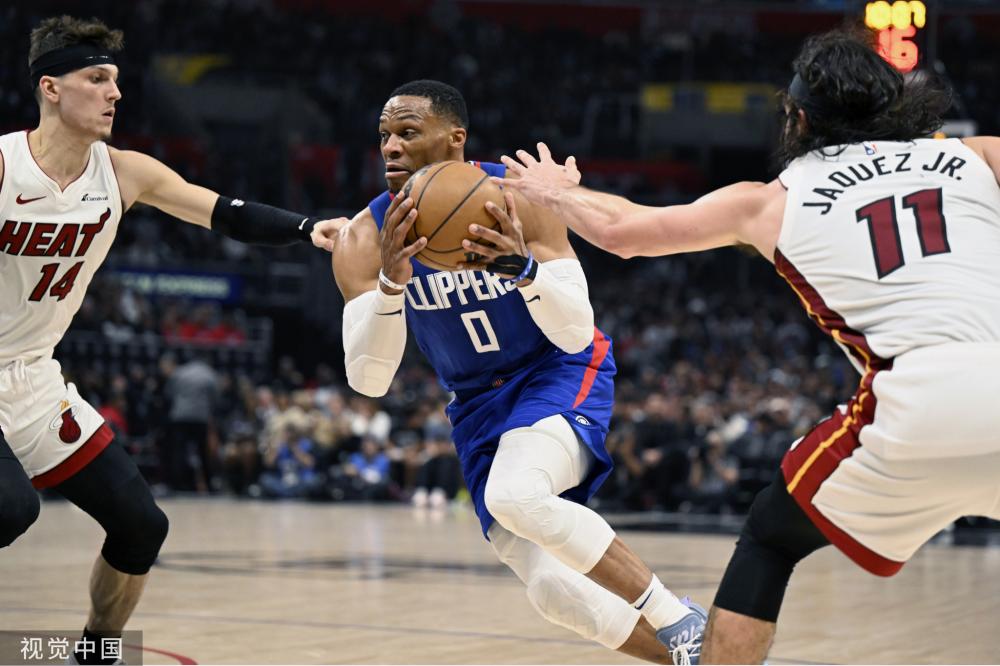 进攻方面均 进攻方面均