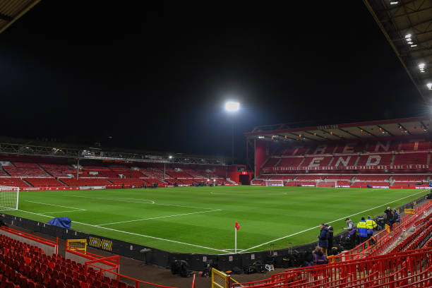 足坛备受关 足坛备受关