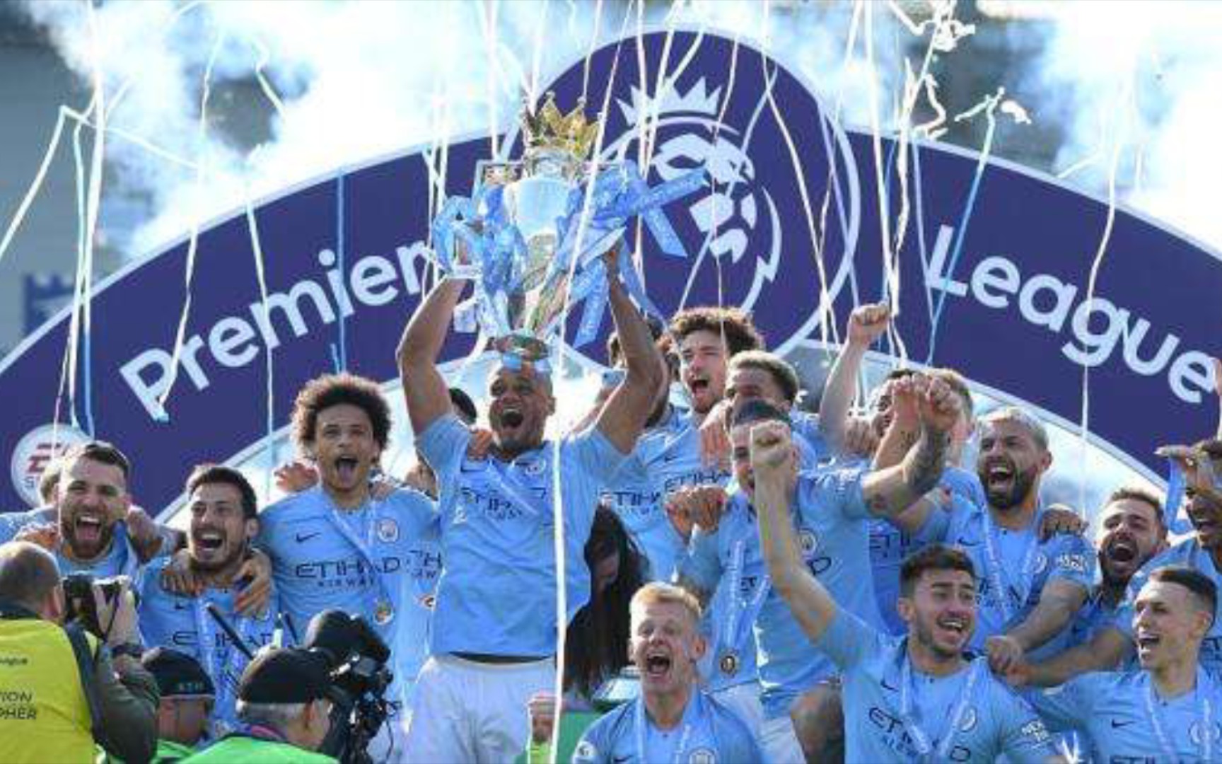 球员们也从 球员们也从