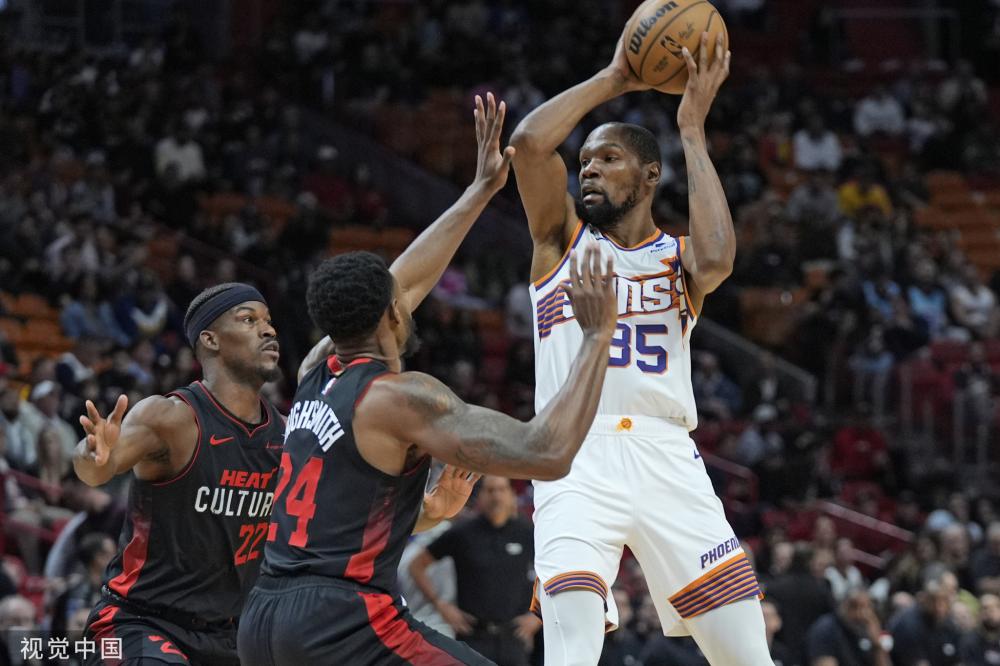 更使他们在 更使他们在